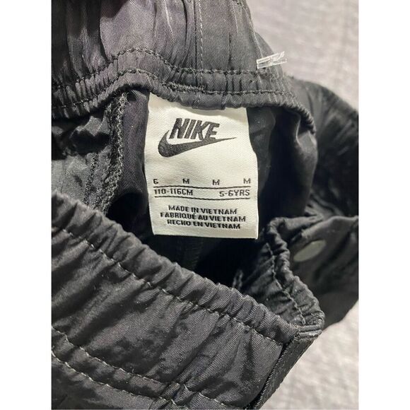 Nike Big Kids Woven Black Cargo Pants size 6 M (5-6 Years) New with Tags - Picture 8 of 11